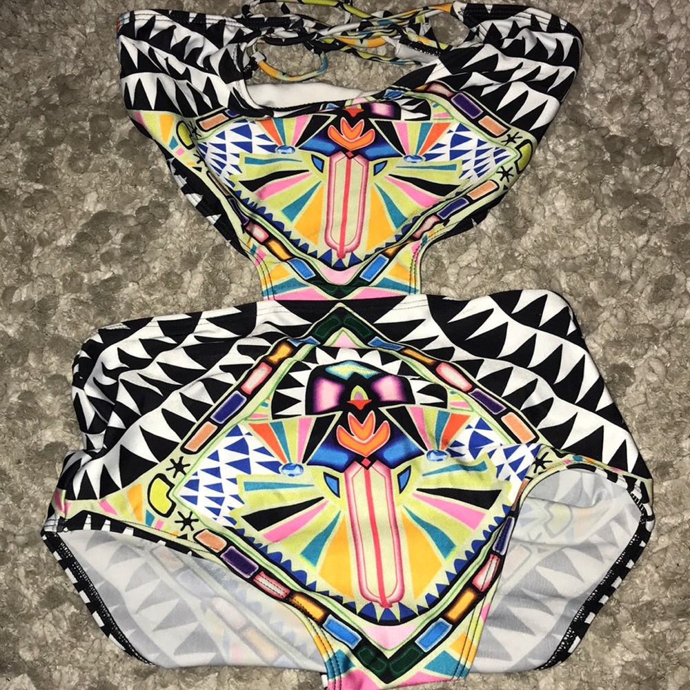 One piece bikini